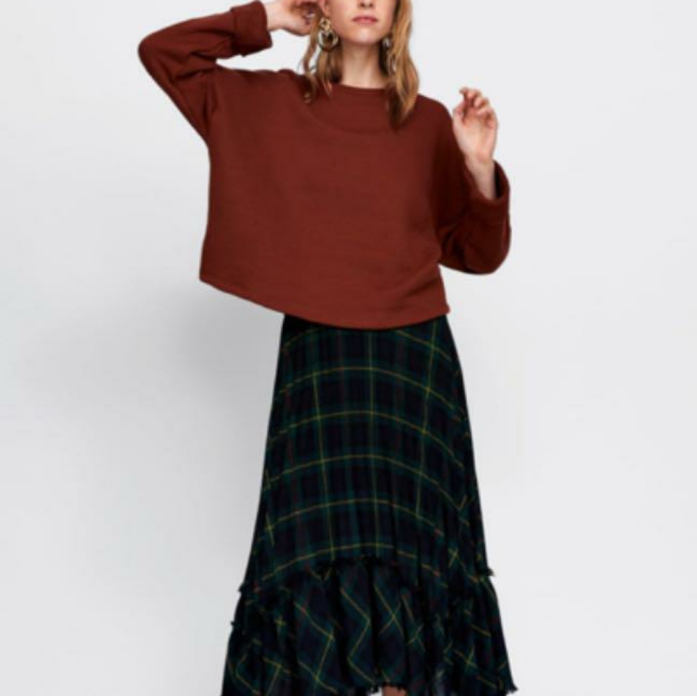 NWT Zara rust color oversized crop sweater